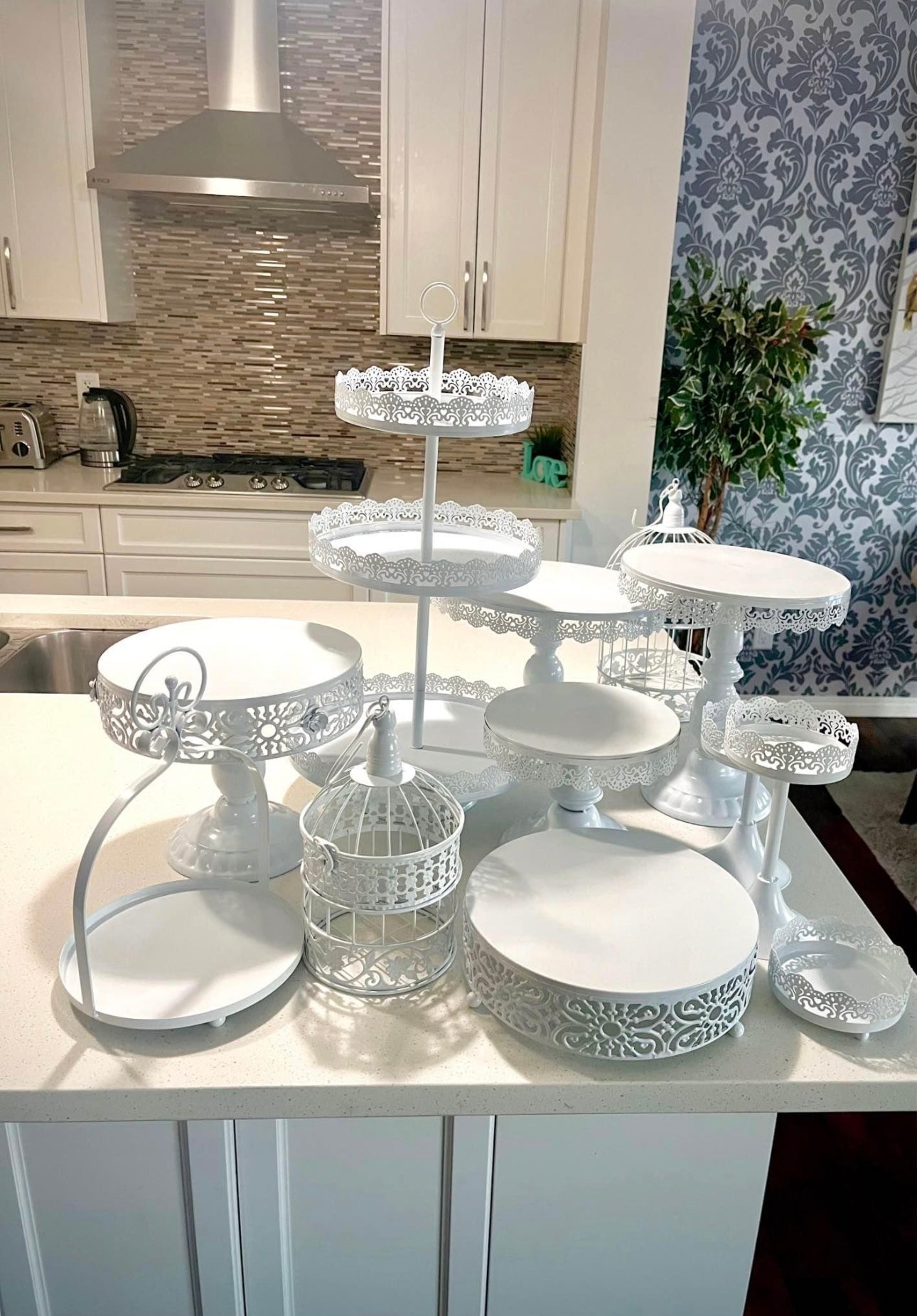 Desserts & Cake stands for Rent